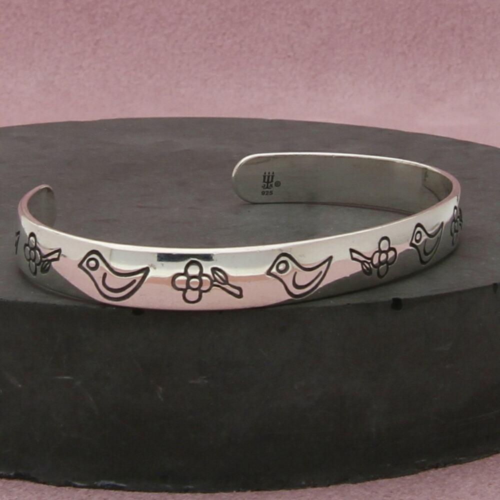 james avery sterling silver childs birds and flowers cuff bracelet size 5.25in - Picture 3 of 3